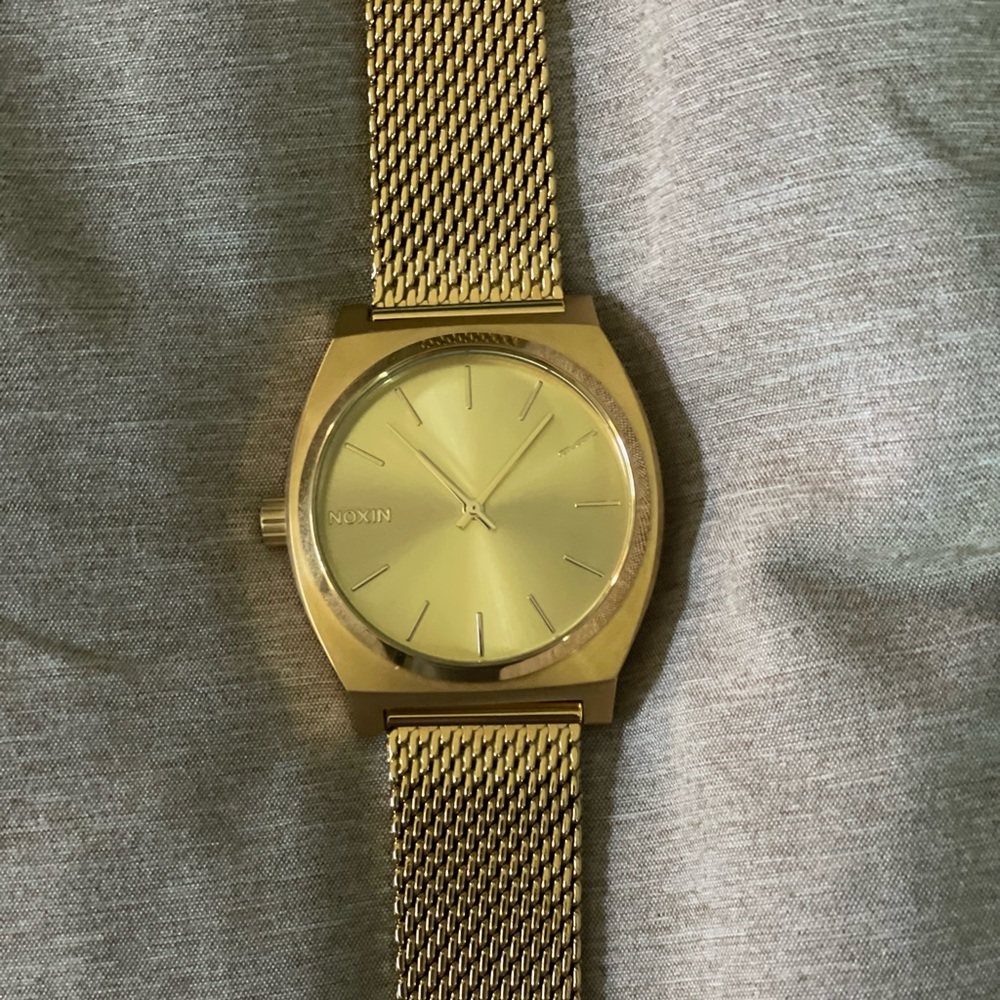 Nixon minimal the time teller 100 m stainless